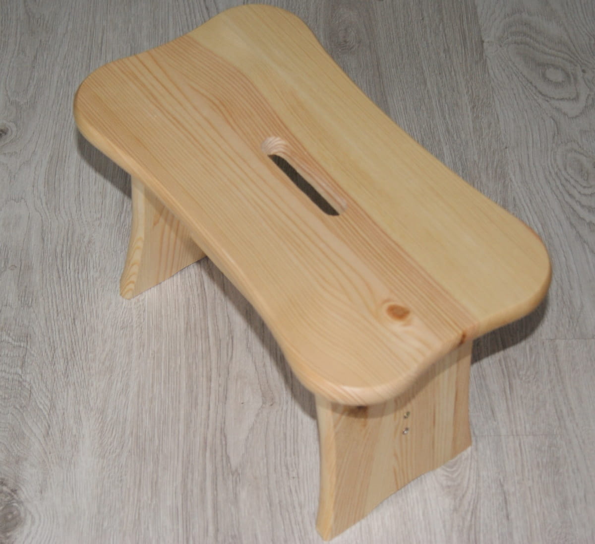 Wooden ryczka screwed Stool chair | Wooden stool assembled | Wooden stool for sitting | Stable wooden chair