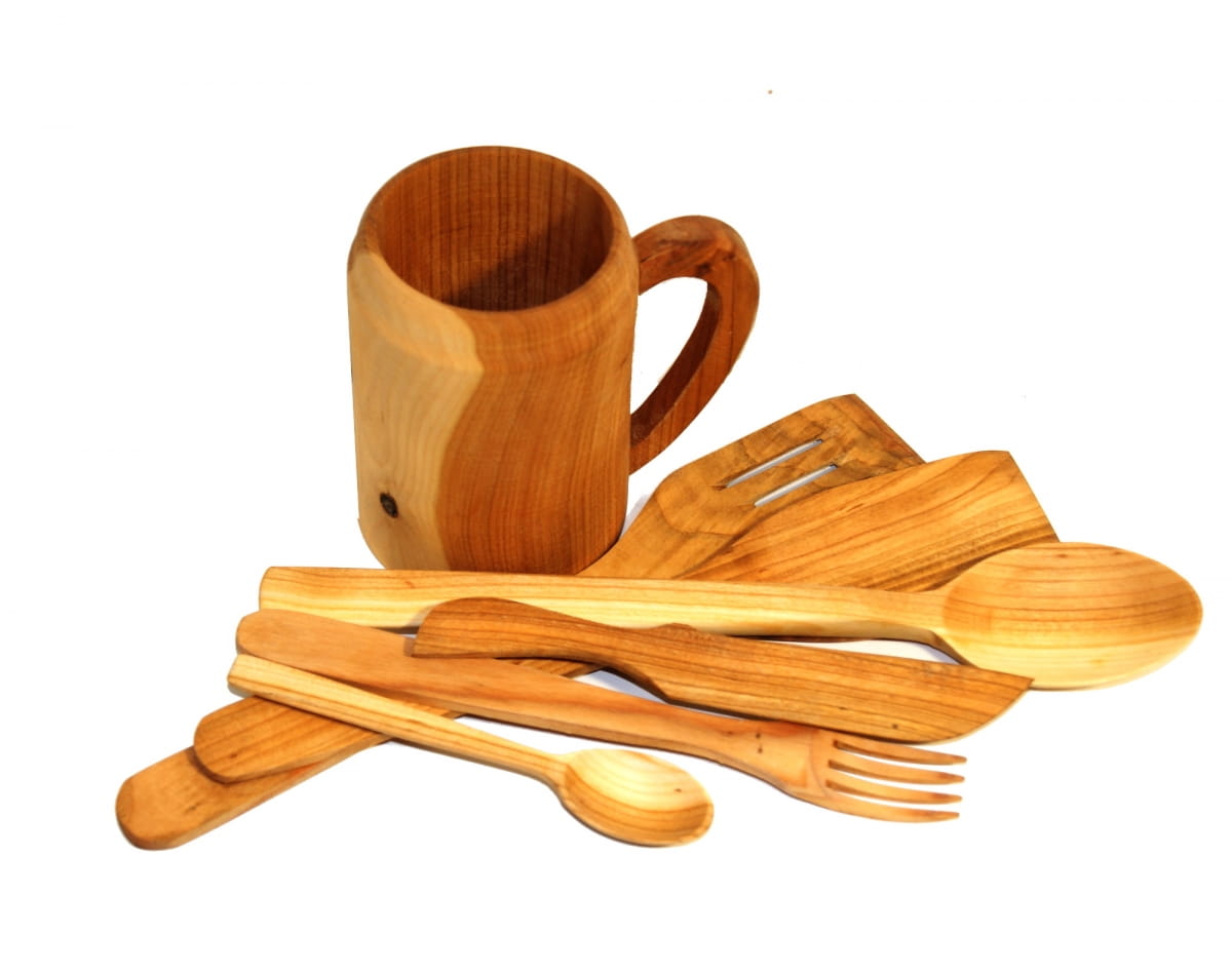 Ustensiles de cuisine en bois de cerisier dans une tasse avec anse | ensemble d'accessoires de cuisine | ustensiles en bois pour la cuisson | ensemble éco pour la cuisine