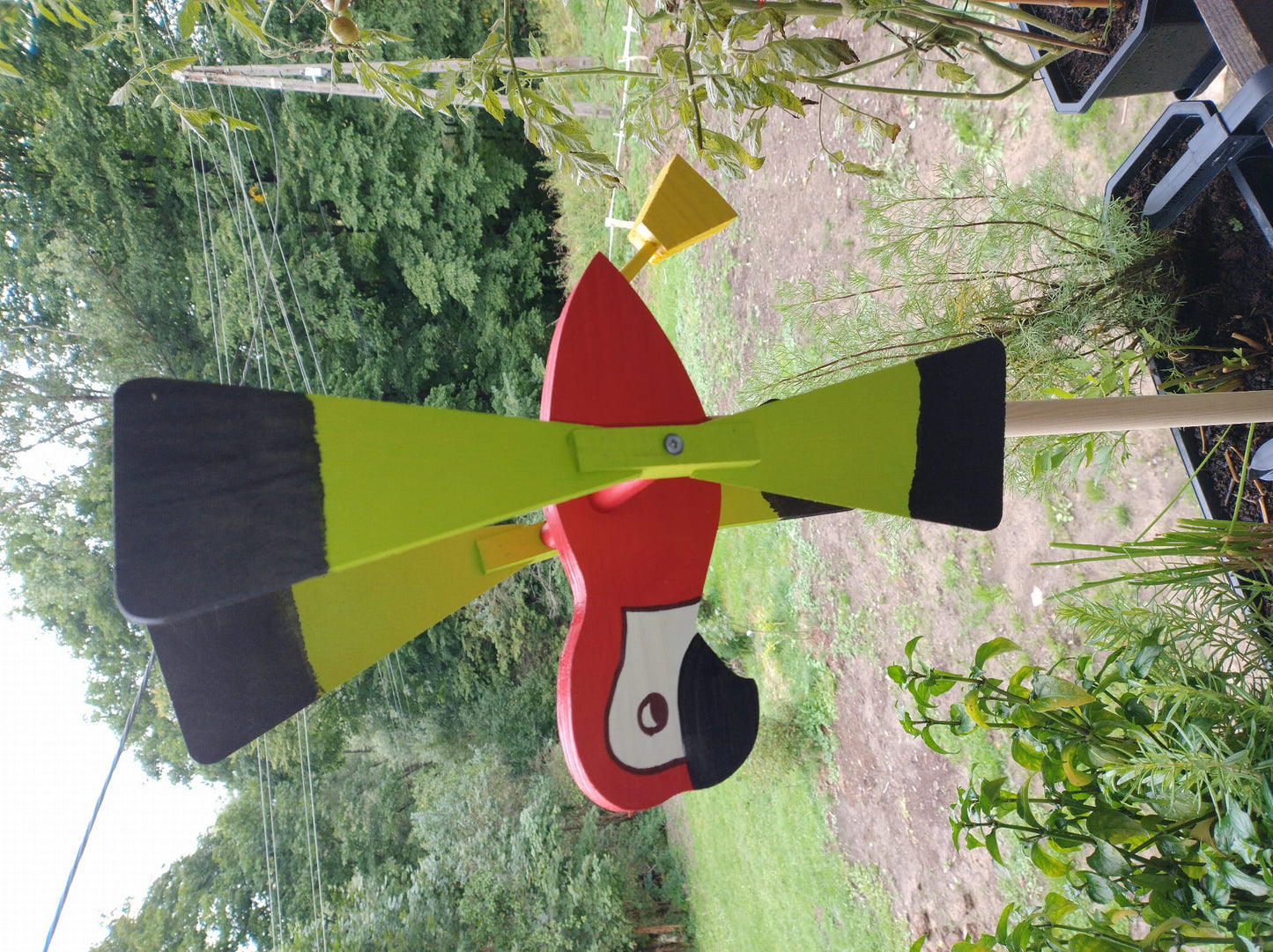 Windmill for the garden - garden scarer LARGE 47 cm parrot | Decorative garden windmill | Colorful parrot for the wind | Bird scarer decoration