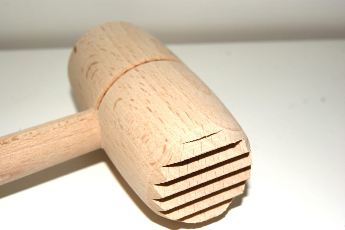 Fleischklopfer aus Holz rund 29 cm | Küchenstößel aus Holz | Hölzerner Hackhammer | Küchengerät zum Schlagen von Fleisch