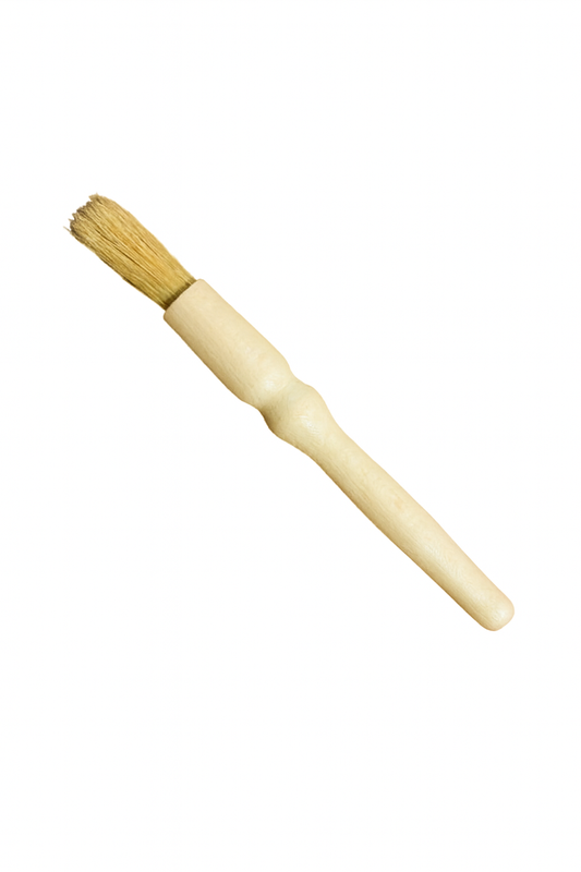 Mały okrągły pędzel do glazurowania 12,5 cm – naturalne włosie i drewniany uchwyt, idealny do precyzyjnego smarowania wypieków, sosów i glazur w kuchni.