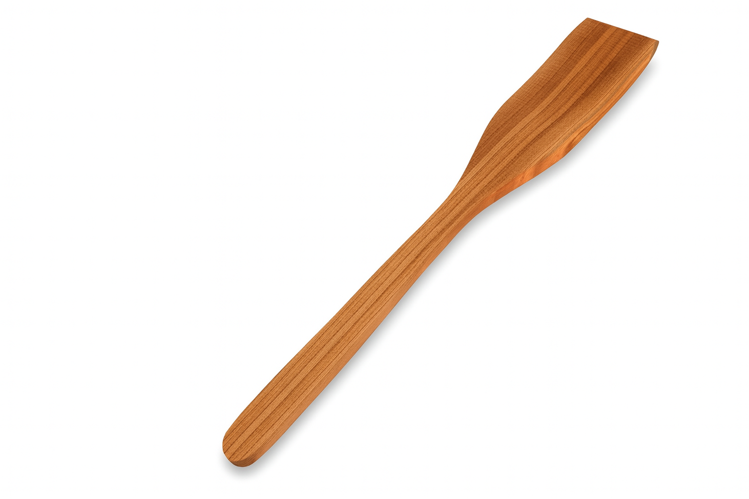 Drewniana łopatka kuchenna wykonana z ciemniejszego drewna, o długości 29 cm i szerokości części roboczej 6 cm. Gładko wykończona, prezentowana na białym tle w pozycji ukośnej, ukazującej naturalne słoje drewna – Chłopcy z Rancza / Ranch Boys.