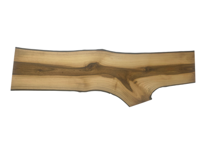 Plank van walnotenhout – uniek, geolied, met natuurlijke schorsrand
